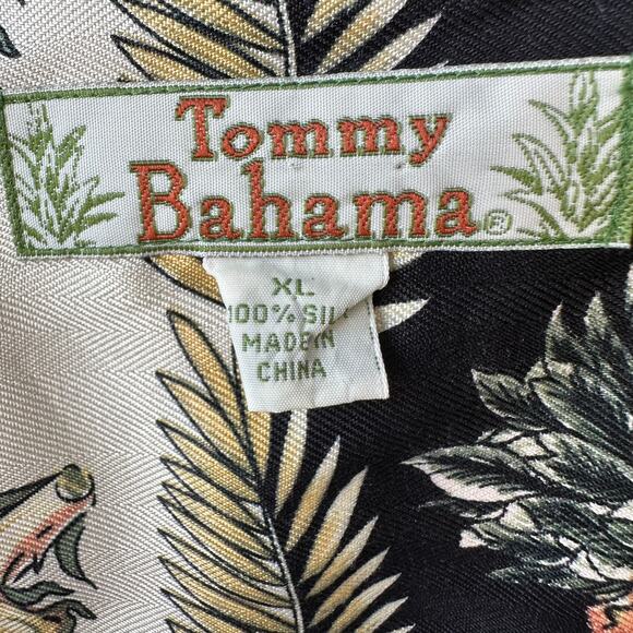 Vintage Tommy Bahama Silk Camp Shirt XL Pineapple Print Islandcore Aloha Tropic - Picture 6 of 8